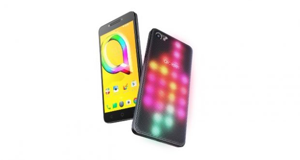 Alcatel A5 Led, lo smartphone con la cover interattiva