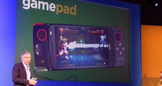 Moto Mod gamepad