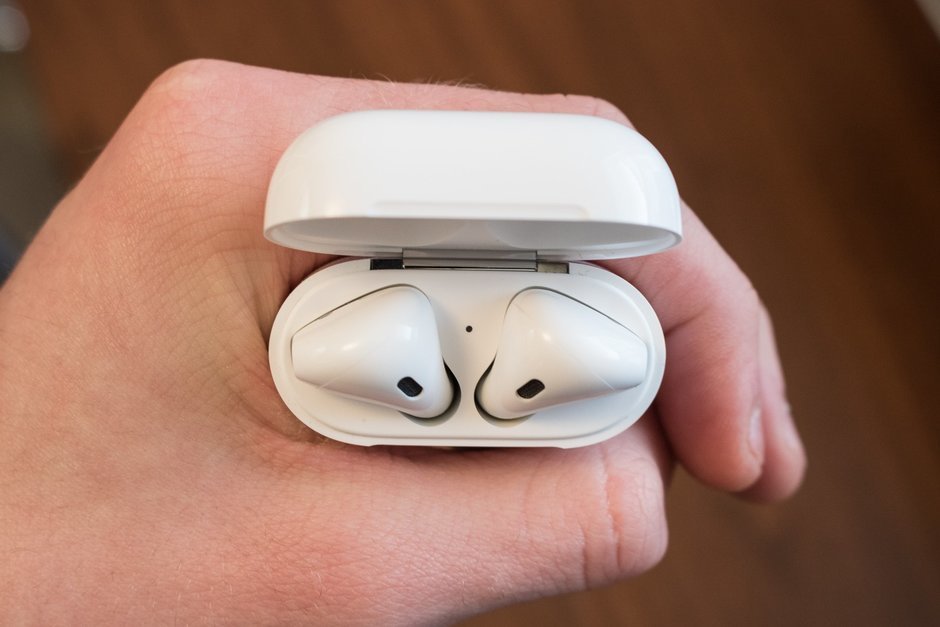 AirPods