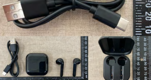 HTC U Ear