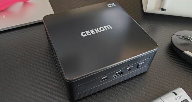 Geekom Mini IT8
